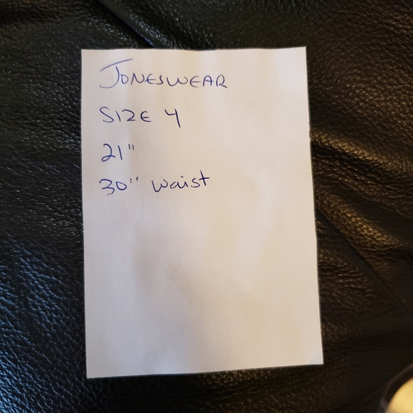 ⭐JonesWear Stretch Balck & White Zebra Print Skirt Size 4 - Picture 7 of 7